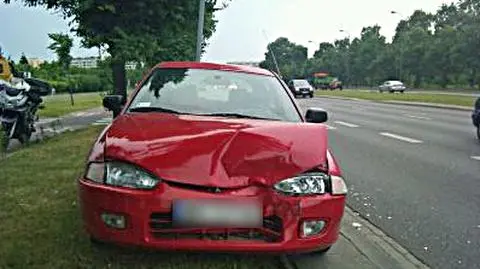 Nie zdążył zahamować, wjechał w toyotę