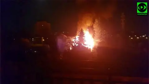 Słup ognia i dymu nad rondem Żaba. Spłonął pustostan