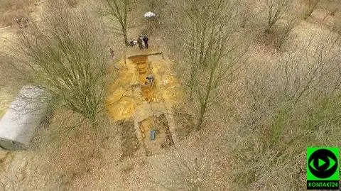 Dron nad Fortem Chrzanów. Tu znaleziono stuletnie butle z gazem