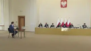 Kurator zeznaje przed komisją
