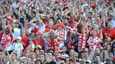 "Lewy" strzela, Tytoń broni. Szaleństwo w strefie kibica