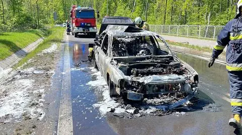 W Markach spłonął samochód osobowy