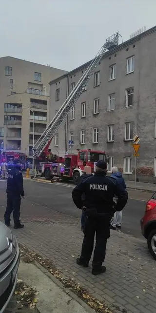 Pożar przy skrzyżowaniu ulic Mińskiej i Chodakowskiej