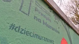 Mural "Dzieci Muranowa" w alei "Solidarności"