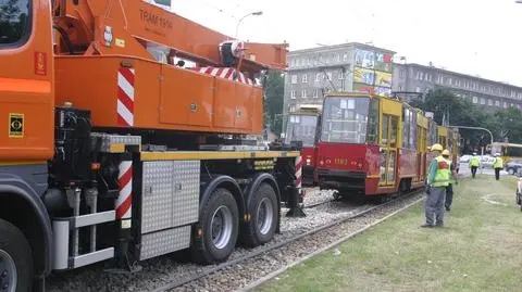 Zablokowany wózek zatrzymał tramwaj