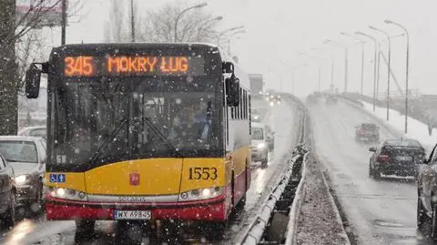 Dlaczego zimą autobusy są brudne? ZTM wjaśnia