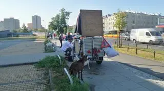 Koczuje przed sądem na Czerniakowskiej