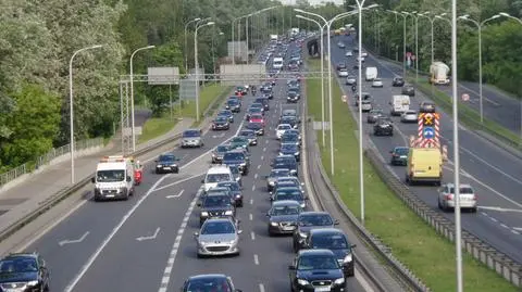 Wyjeżdżasz z miasta? Sprawdź, gdzie "łapie" policja 