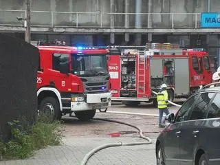 Pożar w centrum handlowym przy Towarowej