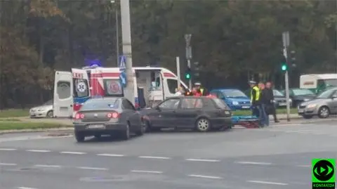 Wypadek na Woli, ranne dziecko. "Volkswagen wymusił pierwszeństwo"