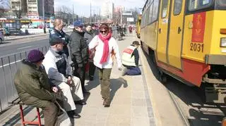 Urwało się kolo w tramwaju