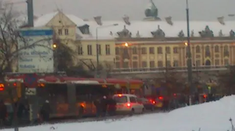 Zatkana Trasa W-Z: najpierw wypadek, później szczyt