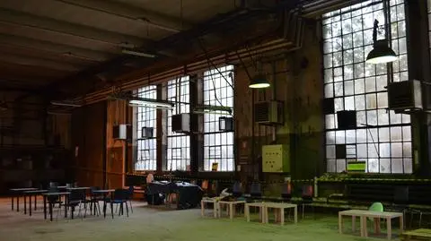 Są pieniądze na teatr Warlikowskiego. 19 mln zł na remont hali