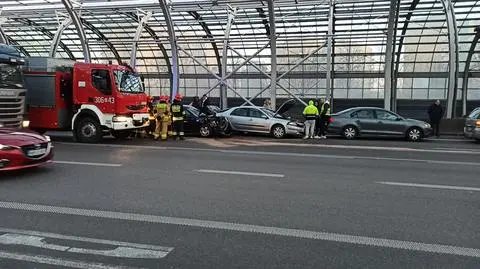 Wypadek i dwie kolizje na S8. Poszkodowane dziecko