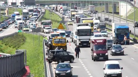 BMW, suzuki, scania. Wypadek w alei AK