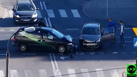 Kolizja na Targówku. "Opel wymusił pierwszeństwo"