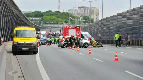 Trasa S8 stanęła w korku po zderzeniu trzech pojazdów