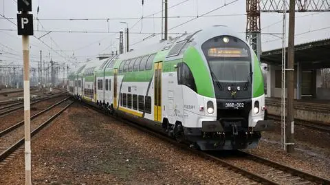 Zmiany w rozkładzie i odwołane pociągi do stacji Warszawa Rembertów. Trzy tygodnie utrudnień