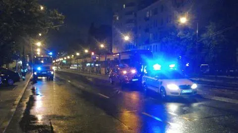 Tramwaj zablokował torowisko.  "3" i "8" na objazdy