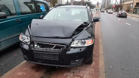 Kolizja z udziałem pijanego kierowcy. Policja: wydmuchał prawie dwa promile