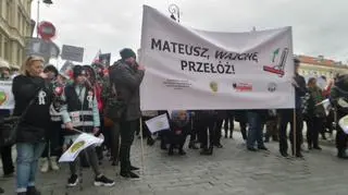 Przemarsz protestujących