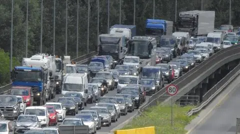 Zderzenie dwóch samochodów na Wisłostradzie