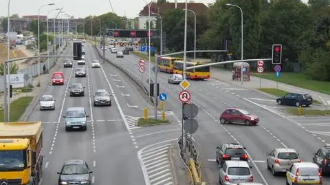 Znów węziej na Wisłostradzie. Tym razem przejście na bulwary