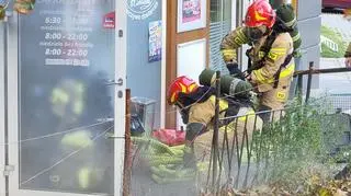 Pożar sklepu spożywczego na Bielanach