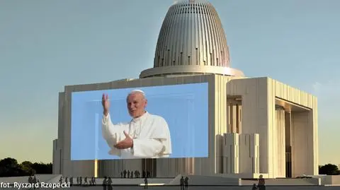 105 891 zdjęć, z których stworzą portret JP II