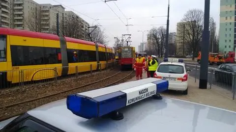 Tramwaj wykoleił się przy Cmentarzu Bródnowskim