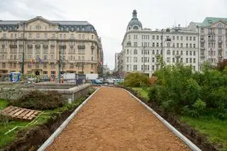 Drogowcy kończą pierwszy etap prac na rondzie Dmowskiego