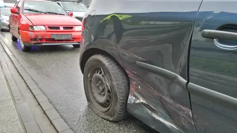 Dwie kolizje na S8. W obu uczestniczyły ciężarówki