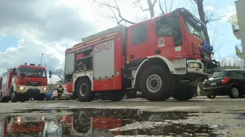 Pożar w kuchni na Krasińskiego. Mężczyzna trafił do szpitala