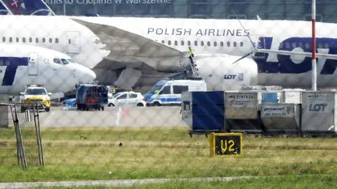 Dwa auta obsługi zderzyły się na płycie lotniska Chopina