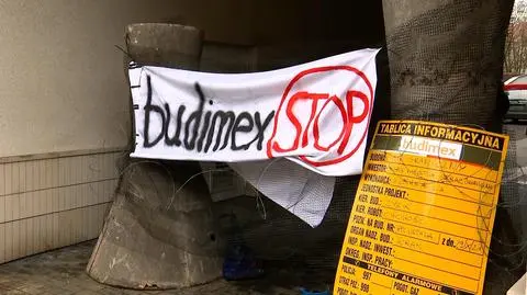Aktywiści zablokowali wjazd do siedziby firmy budującej mur na granicy