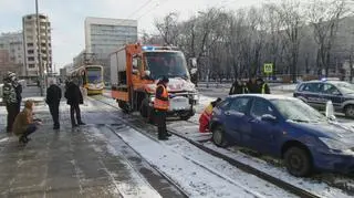 Samochód zablokował ruch tramwajów