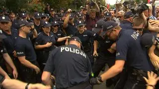 Prokuratura wszczęła śledztwo w sprawie działań policji podczas protestów przed Sejmem 