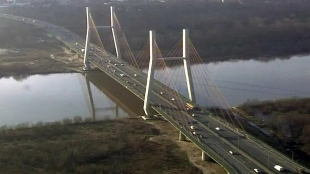 Najbardziej wysunięty na południe warszawski most obchodzi dziś swoje 10. urodziny. 