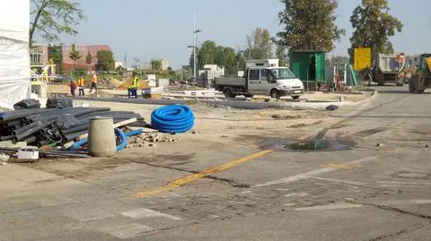 Zamknęli wjazd na most. "Kierowcy sobie radzą"