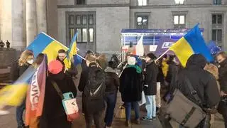 Manifestacja solidarnościowa z Ukrainą w Warszawie