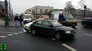 Zderzenie trzech aut na pl. Unii Lubelskiej