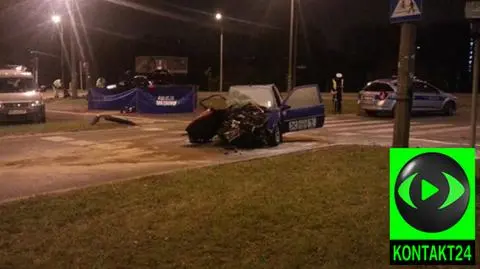 Dwa auta i autobus. W zderzeniu zginął kierowca