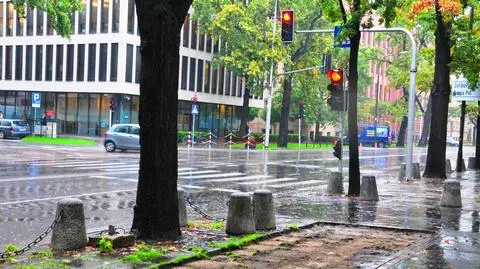 Będą nowe chodniki na al. Szucha 