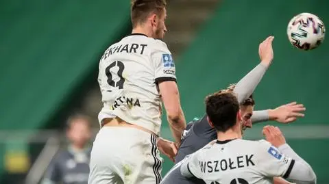 Pekhart przebił głową mur. Legia liderem
