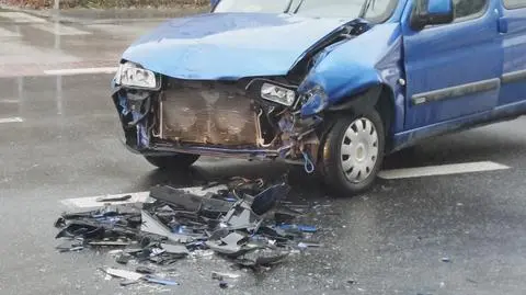 Wypadek na Ursynowie. Jedna osoba trafiła do szpitala