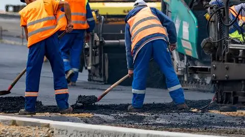 Odtworzą nawierzchnię ulicy Conrada. W weekend ruch wahadłowy 