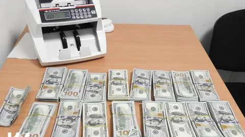 Przyleciał z Emiratów, w bagażu miał pół miliona złotych. "Brak zgłoszenia gotówki tłumaczył zmęczeniem"