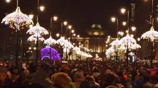 Morze ludzi na Krakowskim Przedmieściu