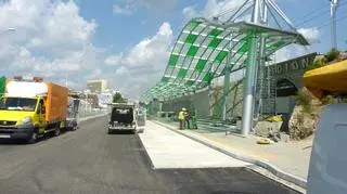 Zadaszenie nad wejściem na stację PKP Stadion