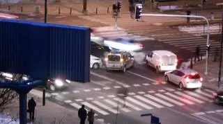 Kolizja trzech aut na Jana Pawła 